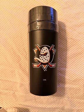 Black Anaheim Ducks NHL FrostBuddy Universal XL with 24oz lid
